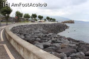 [P31] Insula Sao Miguel, Ponta Delgada, Casa da Ilha, Faleza cu trotuar, pistă de bicicletă...  » foto by mprofeanu
 - 
<span class="allrVoted glyphicon glyphicon-heart hidden" id="av1012167"></span>
<a class="m-l-10 hidden" id="sv1012167" onclick="voting_Foto_DelVot(,1012167,24361)" role="button">șterge vot <span class="glyphicon glyphicon-remove"></span></a>
<a id="v91012167" class=" c-red"  onclick="voting_Foto_SetVot(1012167)" role="button"><span class="glyphicon glyphicon-heart-empty"></span> <b>LIKE</b> = Votează poza</a> <img class="hidden"  id="f1012167W9" src="/imagini/loader.gif" border="0" /><span class="AjErrMes hidden" id="e1012167ErM"></span>