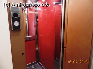 [P03] Lift hotel Afaia.  » foto by melena
 - 
<span class="allrVoted glyphicon glyphicon-heart hidden" id="av1013070"></span>
<a class="m-l-10 hidden" id="sv1013070" onclick="voting_Foto_DelVot(,1013070,24372)" role="button">șterge vot <span class="glyphicon glyphicon-remove"></span></a>
<a id="v91013070" class=" c-red"  onclick="voting_Foto_SetVot(1013070)" role="button"><span class="glyphicon glyphicon-heart-empty"></span> <b>LIKE</b> = Votează poza</a> <img class="hidden"  id="f1013070W9" src="/imagini/loader.gif" border="0" /><span class="AjErrMes hidden" id="e1013070ErM"></span>