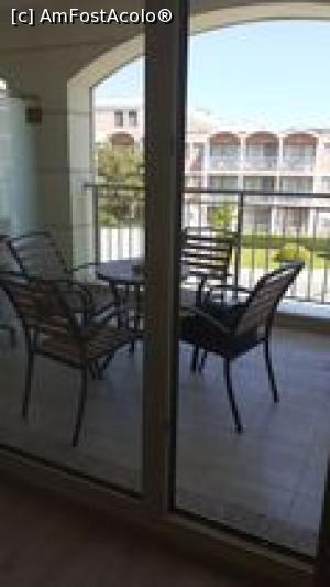 [P04] Balcon spatios » foto by ggabriel
 - 
<span class="allrVoted glyphicon glyphicon-heart hidden" id="av1183702"></span>
<a class="m-l-10 hidden" id="sv1183702" onclick="voting_Foto_DelVot(,1183702,24392)" role="button">șterge vot <span class="glyphicon glyphicon-remove"></span></a>
<a id="v91183702" class=" c-red"  onclick="voting_Foto_SetVot(1183702)" role="button"><span class="glyphicon glyphicon-heart-empty"></span> <b>LIKE</b> = Votează poza</a> <img class="hidden"  id="f1183702W9" src="/imagini/loader.gif" border="0" /><span class="AjErrMes hidden" id="e1183702ErM"></span>