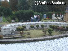 [P01] Londra in Mini Europe » foto by GEORGIA
 - 
<span class="allrVoted glyphicon glyphicon-heart hidden" id="av26329"></span>
<a class="m-l-10 hidden" id="sv26329" onclick="voting_Foto_DelVot(,26329,24453)" role="button">șterge vot <span class="glyphicon glyphicon-remove"></span></a>
<a id="v926329" class=" c-red"  onclick="voting_Foto_SetVot(26329)" role="button"><span class="glyphicon glyphicon-heart-empty"></span> <b>LIKE</b> = Votează poza</a> <img class="hidden"  id="f26329W9" src="/imagini/loader.gif" border="0" /><span class="AjErrMes hidden" id="e26329ErM"></span>
