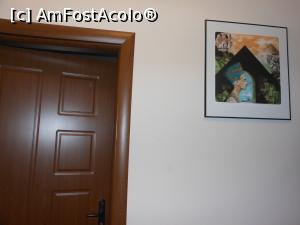 [P11] Veliko Târnovo - Guest House Anelim. Intrarea în camera 1.  » foto by iulianic
 - 
<span class="allrVoted glyphicon glyphicon-heart hidden" id="av1021073"></span>
<a class="m-l-10 hidden" id="sv1021073" onclick="voting_Foto_DelVot(,1021073,24470)" role="button">șterge vot <span class="glyphicon glyphicon-remove"></span></a>
<a id="v91021073" class=" c-red"  onclick="voting_Foto_SetVot(1021073)" role="button"><span class="glyphicon glyphicon-heart-empty"></span> <b>LIKE</b> = Votează poza</a> <img class="hidden"  id="f1021073W9" src="/imagini/loader.gif" border="0" /><span class="AjErrMes hidden" id="e1021073ErM"></span>