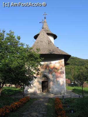 [P04] Biserica Înălțarea Sfintei Cruci din Pătrăuți.  » foto by tata123 🔱
 - 
<span class="allrVoted glyphicon glyphicon-heart hidden" id="av715291"></span>
<a class="m-l-10 hidden" id="sv715291" onclick="voting_Foto_DelVot(,715291,24486)" role="button">șterge vot <span class="glyphicon glyphicon-remove"></span></a>
<a id="v9715291" class=" c-red"  onclick="voting_Foto_SetVot(715291)" role="button"><span class="glyphicon glyphicon-heart-empty"></span> <b>LIKE</b> = Votează poza</a> <img class="hidden"  id="f715291W9" src="/imagini/loader.gif" border="0" /><span class="AjErrMes hidden" id="e715291ErM"></span>