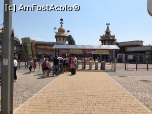 [P02] Verificarea biletelor se făcea prin scanare, așa că nu a fost deloc aglomerat la intrare » foto by istvana
 - 
<span class="allrVoted glyphicon glyphicon-heart hidden" id="av1023227"></span>
<a class="m-l-10 hidden" id="sv1023227" onclick="voting_Foto_DelVot(,1023227,24499)" role="button">șterge vot <span class="glyphicon glyphicon-remove"></span></a>
<a id="v91023227" class=" c-red"  onclick="voting_Foto_SetVot(1023227)" role="button"><span class="glyphicon glyphicon-heart-empty"></span> <b>LIKE</b> = Votează poza</a> <img class="hidden"  id="f1023227W9" src="/imagini/loader.gif" border="0" /><span class="AjErrMes hidden" id="e1023227ErM"></span>