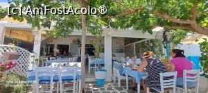 [P03] La masă, la taverna Parikia » foto by irinad
 - 
<span class="allrVoted glyphicon glyphicon-heart hidden" id="av1534436"></span>
<a class="m-l-10 hidden" id="sv1534436" onclick="voting_Foto_DelVot(,1534436,24514)" role="button">șterge vot <span class="glyphicon glyphicon-remove"></span></a>
<a id="v91534436" class=" c-red"  onclick="voting_Foto_SetVot(1534436)" role="button"><span class="glyphicon glyphicon-heart-empty"></span> <b>LIKE</b> = Votează poza</a> <img class="hidden"  id="f1534436W9" src="/imagini/loader.gif" border="0" /><span class="AjErrMes hidden" id="e1534436ErM"></span>