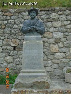 [P12] Bustul lui Giuseppe Petigax, ghid alpin » foto by Mitica49
 - 
<span class="allrVoted glyphicon glyphicon-heart hidden" id="av1025021"></span>
<a class="m-l-10 hidden" id="sv1025021" onclick="voting_Foto_DelVot(,1025021,24517)" role="button">șterge vot <span class="glyphicon glyphicon-remove"></span></a>
<a id="v91025021" class=" c-red"  onclick="voting_Foto_SetVot(1025021)" role="button"><span class="glyphicon glyphicon-heart-empty"></span> <b>LIKE</b> = Votează poza</a> <img class="hidden"  id="f1025021W9" src="/imagini/loader.gif" border="0" /><span class="AjErrMes hidden" id="e1025021ErM"></span>