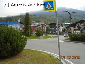 [P03] Vedere spre stațiune de la intararea în localitate » foto by Mitica49
 - 
<span class="allrVoted glyphicon glyphicon-heart hidden" id="av1025006"></span>
<a class="m-l-10 hidden" id="sv1025006" onclick="voting_Foto_DelVot(,1025006,24517)" role="button">șterge vot <span class="glyphicon glyphicon-remove"></span></a>
<a id="v91025006" class=" c-red"  onclick="voting_Foto_SetVot(1025006)" role="button"><span class="glyphicon glyphicon-heart-empty"></span> <b>LIKE</b> = Votează poza</a> <img class="hidden"  id="f1025006W9" src="/imagini/loader.gif" border="0" /><span class="AjErrMes hidden" id="e1025006ErM"></span>