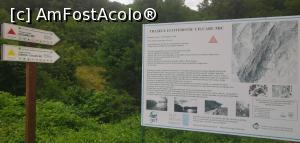 [P25] Panourile informative de la intrarea pe Ciucarul Mic. » foto by Aurici
 - 
<span class="allrVoted glyphicon glyphicon-heart hidden" id="av1172488"></span>
<a class="m-l-10 hidden" id="sv1172488" onclick="voting_Foto_DelVot(,1172488,24578)" role="button">șterge vot <span class="glyphicon glyphicon-remove"></span></a>
<a id="v91172488" class=" c-red"  onclick="voting_Foto_SetVot(1172488)" role="button"><span class="glyphicon glyphicon-heart-empty"></span> <b>LIKE</b> = Votează poza</a> <img class="hidden"  id="f1172488W9" src="/imagini/loader.gif" border="0" /><span class="AjErrMes hidden" id="e1172488ErM"></span>