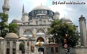 [P28] Moscheea Fatih » foto by Carmen Ion
 - 
<span class="allrVoted glyphicon glyphicon-heart hidden" id="av565784"></span>
<a class="m-l-10 hidden" id="sv565784" onclick="voting_Foto_DelVot(,565784,24606)" role="button">șterge vot <span class="glyphicon glyphicon-remove"></span></a>
<a id="v9565784" class=" c-red"  onclick="voting_Foto_SetVot(565784)" role="button"><span class="glyphicon glyphicon-heart-empty"></span> <b>LIKE</b> = Votează poza</a> <img class="hidden"  id="f565784W9" src="/imagini/loader.gif" border="0" /><span class="AjErrMes hidden" id="e565784ErM"></span>