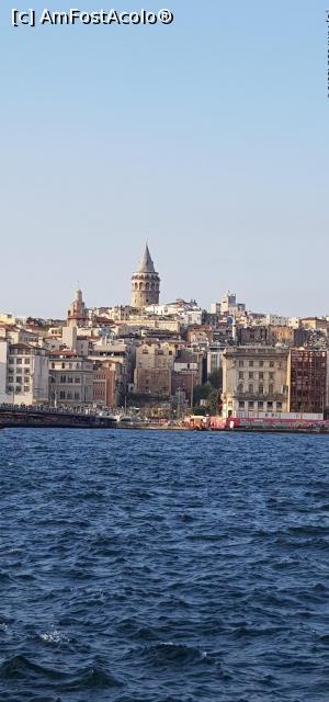 [P30] Galata Tower » foto by Dorina9
 - 
<span class="allrVoted glyphicon glyphicon-heart hidden" id="av1159331"></span>
<a class="m-l-10 hidden" id="sv1159331" onclick="voting_Foto_DelVot(,1159331,24606)" role="button">șterge vot <span class="glyphicon glyphicon-remove"></span></a>
<a id="v91159331" class=" c-red"  onclick="voting_Foto_SetVot(1159331)" role="button"><span class="glyphicon glyphicon-heart-empty"></span> <b>LIKE</b> = Votează poza</a> <img class="hidden"  id="f1159331W9" src="/imagini/loader.gif" border="0" /><span class="AjErrMes hidden" id="e1159331ErM"></span>