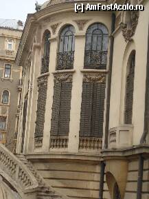 [P21] Palatul Cantacuzino - scara ce duce la intrarea din spatele palatului » foto by Diaura*
 - 
<span class="allrVoted glyphicon glyphicon-heart hidden" id="av34170"></span>
<a class="m-l-10 hidden" id="sv34170" onclick="voting_Foto_DelVot(,34170,24638)" role="button">șterge vot <span class="glyphicon glyphicon-remove"></span></a>
<a id="v934170" class=" c-red"  onclick="voting_Foto_SetVot(34170)" role="button"><span class="glyphicon glyphicon-heart-empty"></span> <b>LIKE</b> = Votează poza</a> <img class="hidden"  id="f34170W9" src="/imagini/loader.gif" border="0" /><span class="AjErrMes hidden" id="e34170ErM"></span>
