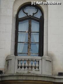 [P08] Palatul Cantacuzino - parter cu balustrada din piatra si fereasta in arc de cerc » foto by Diaura*
 - 
<span class="allrVoted glyphicon glyphicon-heart hidden" id="av34147"></span>
<a class="m-l-10 hidden" id="sv34147" onclick="voting_Foto_DelVot(,34147,24638)" role="button">șterge vot <span class="glyphicon glyphicon-remove"></span></a>
<a id="v934147" class=" c-red"  onclick="voting_Foto_SetVot(34147)" role="button"><span class="glyphicon glyphicon-heart-empty"></span> <b>LIKE</b> = Votează poza</a> <img class="hidden"  id="f34147W9" src="/imagini/loader.gif" border="0" /><span class="AjErrMes hidden" id="e34147ErM"></span>