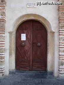 [P28] Biserica Domnească Sfântul Nicolae , Curtea de Argeș-porțile de intrare în sfântul lăcaș » foto by mariana.olaru
 - 
<span class="allrVoted glyphicon glyphicon-heart hidden" id="av281011"></span>
<a class="m-l-10 hidden" id="sv281011" onclick="voting_Foto_DelVot(,281011,24639)" role="button">șterge vot <span class="glyphicon glyphicon-remove"></span></a>
<a id="v9281011" class=" c-red"  onclick="voting_Foto_SetVot(281011)" role="button"><span class="glyphicon glyphicon-heart-empty"></span> <b>LIKE</b> = Votează poza</a> <img class="hidden"  id="f281011W9" src="/imagini/loader.gif" border="0" /><span class="AjErrMes hidden" id="e281011ErM"></span>