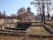 [P32] Biserica Domnească Sfântul Nicolae , Curtea de Argeș și ruinele palatului domnesc » foto by mariana.olaru
 - 
<span class="allrVoted glyphicon glyphicon-heart hidden" id="av281015"></span>
<a class="m-l-10 hidden" id="sv281015" onclick="voting_Foto_DelVot(,281015,24639)" role="button">șterge vot <span class="glyphicon glyphicon-remove"></span></a>
<a id="v9281015" class=" c-red"  onclick="voting_Foto_SetVot(281015)" role="button"><span class="glyphicon glyphicon-heart-empty"></span> <b>LIKE</b> = Votează poza</a> <img class="hidden"  id="f281015W9" src="/imagini/loader.gif" border="0" /><span class="AjErrMes hidden" id="e281015ErM"></span>