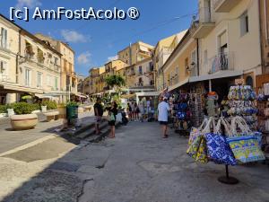 [P23] La pas prin Tropea » foto by crismis
 - 
<span class="allrVoted glyphicon glyphicon-heart hidden" id="av1498474"></span>
<a class="m-l-10 hidden" id="sv1498474" onclick="voting_Foto_DelVot(,1498474,24664)" role="button">șterge vot <span class="glyphicon glyphicon-remove"></span></a>
<a id="v91498474" class=" c-red"  onclick="voting_Foto_SetVot(1498474)" role="button"><span class="glyphicon glyphicon-heart-empty"></span> <b>LIKE</b> = Votează poza</a> <img class="hidden"  id="f1498474W9" src="/imagini/loader.gif" border="0" /><span class="AjErrMes hidden" id="e1498474ErM"></span>