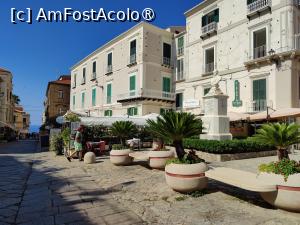 [P35] La pas prin Tropea » foto by crismis
 - 
<span class="allrVoted glyphicon glyphicon-heart hidden" id="av1498486"></span>
<a class="m-l-10 hidden" id="sv1498486" onclick="voting_Foto_DelVot(,1498486,24664)" role="button">șterge vot <span class="glyphicon glyphicon-remove"></span></a>
<a id="v91498486" class=" c-red"  onclick="voting_Foto_SetVot(1498486)" role="button"><span class="glyphicon glyphicon-heart-empty"></span> <b>LIKE</b> = Votează poza</a> <img class="hidden"  id="f1498486W9" src="/imagini/loader.gif" border="0" /><span class="AjErrMes hidden" id="e1498486ErM"></span>