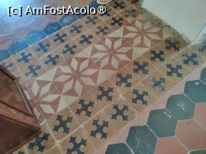 [P86] Mănăstirea Santa Maria dell'Isola di Tropea » foto by crismis
 - 
<span class="allrVoted glyphicon glyphicon-heart hidden" id="av1498559"></span>
<a class="m-l-10 hidden" id="sv1498559" onclick="voting_Foto_DelVot(,1498559,24664)" role="button">șterge vot <span class="glyphicon glyphicon-remove"></span></a>
<a id="v91498559" class=" c-red"  onclick="voting_Foto_SetVot(1498559)" role="button"><span class="glyphicon glyphicon-heart-empty"></span> <b>LIKE</b> = Votează poza</a> <img class="hidden"  id="f1498559W9" src="/imagini/loader.gif" border="0" /><span class="AjErrMes hidden" id="e1498559ErM"></span>