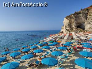 [P09] Plaja La Rotonda; zonele amenajate; a noastră, în capăt de tot, chiar lângă stânca » foto by crismis
 - 
<span class="allrVoted glyphicon glyphicon-heart hidden" id="av1498460"></span>
<a class="m-l-10 hidden" id="sv1498460" onclick="voting_Foto_DelVot(,1498460,24664)" role="button">șterge vot <span class="glyphicon glyphicon-remove"></span></a>
<a id="v91498460" class=" c-red"  onclick="voting_Foto_SetVot(1498460)" role="button"><span class="glyphicon glyphicon-heart-empty"></span> <b>LIKE</b> = Votează poza</a> <img class="hidden"  id="f1498460W9" src="/imagini/loader.gif" border="0" /><span class="AjErrMes hidden" id="e1498460ErM"></span>