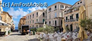 [P35] Piazza Ercole » foto by irinad
 - 
<span class="allrVoted glyphicon glyphicon-heart hidden" id="av1523123"></span>
<a class="m-l-10 hidden" id="sv1523123" onclick="voting_Foto_DelVot(,1523123,24664)" role="button">șterge vot <span class="glyphicon glyphicon-remove"></span></a>
<a id="v91523123" class=" c-red"  onclick="voting_Foto_SetVot(1523123)" role="button"><span class="glyphicon glyphicon-heart-empty"></span> <b>LIKE</b> = Votează poza</a> <img class="hidden"  id="f1523123W9" src="/imagini/loader.gif" border="0" /><span class="AjErrMes hidden" id="e1523123ErM"></span>