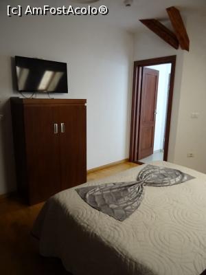 [P10] Cameră dublă - Vila Matia Resort, Alba Iulia.  » foto by tata123 🔱
 - 
<span class="allrVoted glyphicon glyphicon-heart hidden" id="av1068280"></span>
<a class="m-l-10 hidden" id="sv1068280" onclick="voting_Foto_DelVot(,1068280,24674)" role="button">șterge vot <span class="glyphicon glyphicon-remove"></span></a>
<a id="v91068280" class=" c-red"  onclick="voting_Foto_SetVot(1068280)" role="button"><span class="glyphicon glyphicon-heart-empty"></span> <b>LIKE</b> = Votează poza</a> <img class="hidden"  id="f1068280W9" src="/imagini/loader.gif" border="0" /><span class="AjErrMes hidden" id="e1068280ErM"></span>