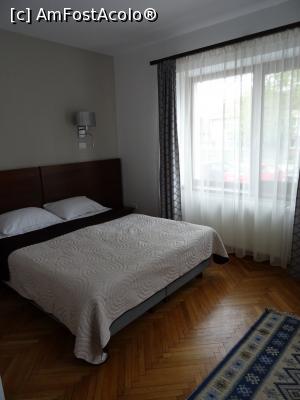 [P15] Cameră parter - Vila Matia Resort, Alba Iulia.  » foto by tata123 🔱
 - 
<span class="allrVoted glyphicon glyphicon-heart hidden" id="av1068286"></span>
<a class="m-l-10 hidden" id="sv1068286" onclick="voting_Foto_DelVot(,1068286,24674)" role="button">șterge vot <span class="glyphicon glyphicon-remove"></span></a>
<a id="v91068286" class=" c-red"  onclick="voting_Foto_SetVot(1068286)" role="button"><span class="glyphicon glyphicon-heart-empty"></span> <b>LIKE</b> = Votează poza</a> <img class="hidden"  id="f1068286W9" src="/imagini/loader.gif" border="0" /><span class="AjErrMes hidden" id="e1068286ErM"></span>