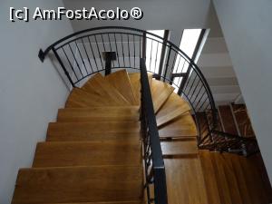 [P08] Scară acces mansardă - Vila Matia Resort, Alba Iulia.  » foto by tata123 🔱
 - 
<span class="allrVoted glyphicon glyphicon-heart hidden" id="av1068277"></span>
<a class="m-l-10 hidden" id="sv1068277" onclick="voting_Foto_DelVot(,1068277,24674)" role="button">șterge vot <span class="glyphicon glyphicon-remove"></span></a>
<a id="v91068277" class=" c-red"  onclick="voting_Foto_SetVot(1068277)" role="button"><span class="glyphicon glyphicon-heart-empty"></span> <b>LIKE</b> = Votează poza</a> <img class="hidden"  id="f1068277W9" src="/imagini/loader.gif" border="0" /><span class="AjErrMes hidden" id="e1068277ErM"></span>
