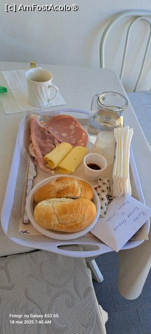 [P37] B&B Olympus Room, exemplu de mic-dejun și suvenirul din partea gazdei » foto by irinad
 - 
<span class="allrVoted glyphicon glyphicon-heart hidden" id="av1522265"></span>
<a class="m-l-10 hidden" id="sv1522265" onclick="voting_Foto_DelVot(,1522265,24710)" role="button">șterge vot <span class="glyphicon glyphicon-remove"></span></a>
<a id="v91522265" class=" c-red"  onclick="voting_Foto_SetVot(1522265)" role="button"><span class="glyphicon glyphicon-heart-empty"></span> <b>LIKE</b> = Votează poza</a> <img class="hidden"  id="f1522265W9" src="/imagini/loader.gif" border="0" /><span class="AjErrMes hidden" id="e1522265ErM"></span>