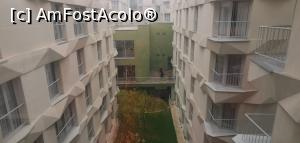 [P35] Terase la capătul palierelor, pentru fumnători. » foto by Aurici
 - 
<span class="allrVoted glyphicon glyphicon-heart hidden" id="av1287557"></span>
<a class="m-l-10 hidden" id="sv1287557" onclick="voting_Foto_DelVot(,1287557,24736)" role="button">șterge vot <span class="glyphicon glyphicon-remove"></span></a>
<a id="v91287557" class=" c-red"  onclick="voting_Foto_SetVot(1287557)" role="button"><span class="glyphicon glyphicon-heart-empty"></span> <b>LIKE</b> = Votează poza</a> <img class="hidden"  id="f1287557W9" src="/imagini/loader.gif" border="0" /><span class="AjErrMes hidden" id="e1287557ErM"></span>