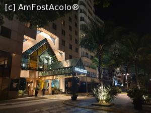 [P05] Marriot Hotel » foto by robert
 - 
<span class="allrVoted glyphicon glyphicon-heart hidden" id="av1129974"></span>
<a class="m-l-10 hidden" id="sv1129974" onclick="voting_Foto_DelVot(,1129974,24817)" role="button">șterge vot <span class="glyphicon glyphicon-remove"></span></a>
<a id="v91129974" class=" c-red"  onclick="voting_Foto_SetVot(1129974)" role="button"><span class="glyphicon glyphicon-heart-empty"></span> <b>LIKE</b> = Votează poza</a> <img class="hidden"  id="f1129974W9" src="/imagini/loader.gif" border="0" /><span class="AjErrMes hidden" id="e1129974ErM"></span>