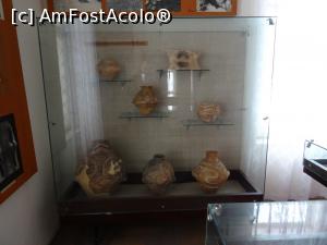 [P07] Ceramică cucuteniană - Muzeul de Istorie Buhuși.  » foto by tata123 🔱
 - 
<span class="allrVoted glyphicon glyphicon-heart hidden" id="av1054121"></span>
<a class="m-l-10 hidden" id="sv1054121" onclick="voting_Foto_DelVot(,1054121,24883)" role="button">șterge vot <span class="glyphicon glyphicon-remove"></span></a>
<a id="v91054121" class=" c-red"  onclick="voting_Foto_SetVot(1054121)" role="button"><span class="glyphicon glyphicon-heart-empty"></span> <b>LIKE</b> = Votează poza</a> <img class="hidden"  id="f1054121W9" src="/imagini/loader.gif" border="0" /><span class="AjErrMes hidden" id="e1054121ErM"></span>