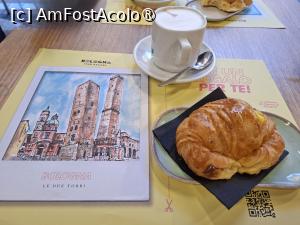 [P30] Bologna Food Gallery - micul dejun » foto by Carmen Ion
 - 
<span class="allrVoted glyphicon glyphicon-heart hidden" id="av1540171"></span>
<a class="m-l-10 hidden" id="sv1540171" onclick="voting_Foto_DelVot(,1540171,24890)" role="button">șterge vot <span class="glyphicon glyphicon-remove"></span></a>
<a id="v91540171" class=" c-red"  onclick="voting_Foto_SetVot(1540171)" role="button"><span class="glyphicon glyphicon-heart-empty"></span> <b>LIKE</b> = Votează poza</a> <img class="hidden"  id="f1540171W9" src="/imagini/loader.gif" border="0" /><span class="AjErrMes hidden" id="e1540171ErM"></span>