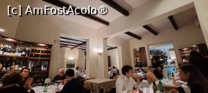 [P04] Ristorante Posta, interior » foto by irinad
 - 
<span class="allrVoted glyphicon glyphicon-heart hidden" id="av1520176"></span>
<a class="m-l-10 hidden" id="sv1520176" onclick="voting_Foto_DelVot(,1520176,24890)" role="button">șterge vot <span class="glyphicon glyphicon-remove"></span></a>
<a id="v91520176" class=" c-red"  onclick="voting_Foto_SetVot(1520176)" role="button"><span class="glyphicon glyphicon-heart-empty"></span> <b>LIKE</b> = Votează poza</a> <img class="hidden"  id="f1520176W9" src="/imagini/loader.gif" border="0" /><span class="AjErrMes hidden" id="e1520176ErM"></span>