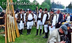 [P02] Echipa de buciumași din Câmpulung Moldovenesc, cea care dă tonul la mai toate maifestările culturale și tradiționale din zonă » foto by Lucien
 - 
<span class="allrVoted glyphicon glyphicon-heart hidden" id="av732992"></span>
<a class="m-l-10 hidden" id="sv732992" onclick="voting_Foto_DelVot(,732992,24995)" role="button">șterge vot <span class="glyphicon glyphicon-remove"></span></a>
<a id="v9732992" class=" c-red"  onclick="voting_Foto_SetVot(732992)" role="button"><span class="glyphicon glyphicon-heart-empty"></span> <b>LIKE</b> = Votează poza</a> <img class="hidden"  id="f732992W9" src="/imagini/loader.gif" border="0" /><span class="AjErrMes hidden" id="e732992ErM"></span>