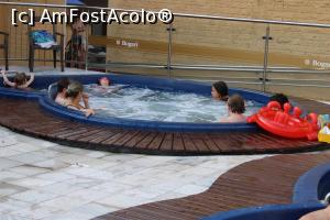 [P50] Foz do Iguacu, Bogari Hotel, La piscina cu jacuzzi » foto by mprofeanu
 - 
<span class="allrVoted glyphicon glyphicon-heart hidden" id="av1062123"></span>
<a class="m-l-10 hidden" id="sv1062123" onclick="voting_Foto_DelVot(,1062123,25006)" role="button">șterge vot <span class="glyphicon glyphicon-remove"></span></a>
<a id="v91062123" class=" c-red"  onclick="voting_Foto_SetVot(1062123)" role="button"><span class="glyphicon glyphicon-heart-empty"></span> <b>LIKE</b> = Votează poza</a> <img class="hidden"  id="f1062123W9" src="/imagini/loader.gif" border="0" /><span class="AjErrMes hidden" id="e1062123ErM"></span>
