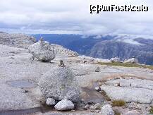 [P06] Kjerag- N-am aflat ce reprezinta pietricelele, dar cred ca aici se juca turca pe vremuri » foto by florintoma
 - 
<span class="allrVoted glyphicon glyphicon-heart hidden" id="av260634"></span>
<a class="m-l-10 hidden" id="sv260634" onclick="voting_Foto_DelVot(,260634,25009)" role="button">șterge vot <span class="glyphicon glyphicon-remove"></span></a>
<a id="v9260634" class=" c-red"  onclick="voting_Foto_SetVot(260634)" role="button"><span class="glyphicon glyphicon-heart-empty"></span> <b>LIKE</b> = Votează poza</a> <img class="hidden"  id="f260634W9" src="/imagini/loader.gif" border="0" /><span class="AjErrMes hidden" id="e260634ErM"></span>