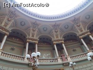 [P21] Lumina se revarsa asupra balcoanelor scarii de onoare » foto by vulpe mihaela
 - 
<span class="allrVoted glyphicon glyphicon-heart hidden" id="av1065498"></span>
<a class="m-l-10 hidden" id="sv1065498" onclick="voting_Foto_DelVot(,1065498,25050)" role="button">șterge vot <span class="glyphicon glyphicon-remove"></span></a>
<a id="v91065498" class=" c-red"  onclick="voting_Foto_SetVot(1065498)" role="button"><span class="glyphicon glyphicon-heart-empty"></span> <b>LIKE</b> = Votează poza</a> <img class="hidden"  id="f1065498W9" src="/imagini/loader.gif" border="0" /><span class="AjErrMes hidden" id="e1065498ErM"></span>