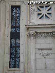 [P11] Palatul Ateneului Roman - fereasta bogat decorata » foto by Diaura*
 - 
<span class="allrVoted glyphicon glyphicon-heart hidden" id="av34125"></span>
<a class="m-l-10 hidden" id="sv34125" onclick="voting_Foto_DelVot(,34125,25050)" role="button">șterge vot <span class="glyphicon glyphicon-remove"></span></a>
<a id="v934125" class=" c-red"  onclick="voting_Foto_SetVot(34125)" role="button"><span class="glyphicon glyphicon-heart-empty"></span> <b>LIKE</b> = Votează poza</a> <img class="hidden"  id="f34125W9" src="/imagini/loader.gif" border="0" /><span class="AjErrMes hidden" id="e34125ErM"></span>