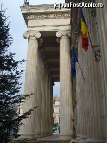 [P07] Palatul Ateneului Roman - coloanele » foto by Diaura*
 - 
<span class="allrVoted glyphicon glyphicon-heart hidden" id="av34121"></span>
<a class="m-l-10 hidden" id="sv34121" onclick="voting_Foto_DelVot(,34121,25050)" role="button">șterge vot <span class="glyphicon glyphicon-remove"></span></a>
<a id="v934121" class=" c-red"  onclick="voting_Foto_SetVot(34121)" role="button"><span class="glyphicon glyphicon-heart-empty"></span> <b>LIKE</b> = Votează poza</a> <img class="hidden"  id="f34121W9" src="/imagini/loader.gif" border="0" /><span class="AjErrMes hidden" id="e34121ErM"></span>