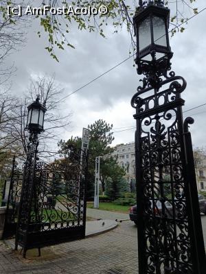 [P01] Porți acces spre Ateneul Român. » foto by tata123 🔱
 - 
<span class="allrVoted glyphicon glyphicon-heart hidden" id="av1377701"></span>
<a class="m-l-10 hidden" id="sv1377701" onclick="voting_Foto_DelVot(,1377701,25050)" role="button">șterge vot <span class="glyphicon glyphicon-remove"></span></a>
<a id="v91377701" class=" c-red"  onclick="voting_Foto_SetVot(1377701)" role="button"><span class="glyphicon glyphicon-heart-empty"></span> <b>LIKE</b> = Votează poza</a> <img class="hidden"  id="f1377701W9" src="/imagini/loader.gif" border="0" /><span class="AjErrMes hidden" id="e1377701ErM"></span>