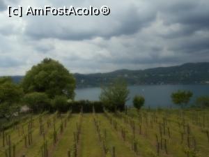 [P22] Lacul Maggiore vazut din Castelul Rocca Borromeo din Angera.  » foto by Diaura*
 - 
<span class="allrVoted glyphicon glyphicon-heart hidden" id="av1068480"></span>
<a class="m-l-10 hidden" id="sv1068480" onclick="voting_Foto_DelVot(,1068480,25106)" role="button">șterge vot <span class="glyphicon glyphicon-remove"></span></a>
<a id="v91068480" class=" c-red"  onclick="voting_Foto_SetVot(1068480)" role="button"><span class="glyphicon glyphicon-heart-empty"></span> <b>LIKE</b> = Votează poza</a> <img class="hidden"  id="f1068480W9" src="/imagini/loader.gif" border="0" /><span class="AjErrMes hidden" id="e1068480ErM"></span>