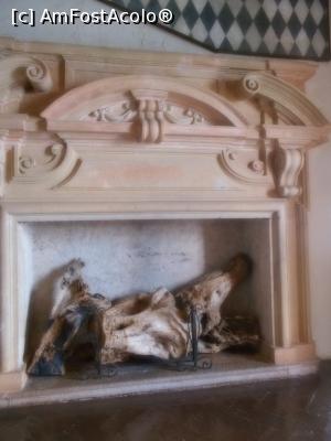 [P07] Castelul Rocca Borromeo din Angera.  » foto by Diaura*
 - 
<span class="allrVoted glyphicon glyphicon-heart hidden" id="av1068465"></span>
<a class="m-l-10 hidden" id="sv1068465" onclick="voting_Foto_DelVot(,1068465,25106)" role="button">șterge vot <span class="glyphicon glyphicon-remove"></span></a>
<a id="v91068465" class=" c-red"  onclick="voting_Foto_SetVot(1068465)" role="button"><span class="glyphicon glyphicon-heart-empty"></span> <b>LIKE</b> = Votează poza</a> <img class="hidden"  id="f1068465W9" src="/imagini/loader.gif" border="0" /><span class="AjErrMes hidden" id="e1068465ErM"></span>