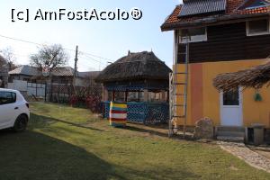 [P21] Greci, jud. Tulcea, Pensiunea Matetovici, Prin curte... » foto by mprofeanu
 - 
<span class="allrVoted glyphicon glyphicon-heart hidden" id="av1221919"></span>
<a class="m-l-10 hidden" id="sv1221919" onclick="voting_Foto_DelVot(,1221919,25125)" role="button">șterge vot <span class="glyphicon glyphicon-remove"></span></a>
<a id="v91221919" class=" c-red"  onclick="voting_Foto_SetVot(1221919)" role="button"><span class="glyphicon glyphicon-heart-empty"></span> <b>LIKE</b> = Votează poza</a> <img class="hidden"  id="f1221919W9" src="/imagini/loader.gif" border="0" /><span class="AjErrMes hidden" id="e1221919ErM"></span>