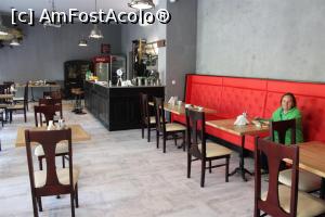 [P37] Carei, Hotel Central, Restaurantul văzut de la intrare » foto by mprofeanu
 - 
<span class="allrVoted glyphicon glyphicon-heart hidden" id="av1072539"></span>
<a class="m-l-10 hidden" id="sv1072539" onclick="voting_Foto_DelVot(,1072539,25177)" role="button">șterge vot <span class="glyphicon glyphicon-remove"></span></a>
<a id="v91072539" class=" c-red"  onclick="voting_Foto_SetVot(1072539)" role="button"><span class="glyphicon glyphicon-heart-empty"></span> <b>LIKE</b> = Votează poza</a> <img class="hidden"  id="f1072539W9" src="/imagini/loader.gif" border="0" /><span class="AjErrMes hidden" id="e1072539ErM"></span>