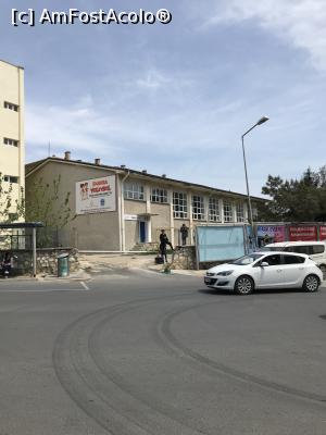 [P28] Școala, vis-a-vis de parcare » foto by krisstinna
 - 
<span class="allrVoted glyphicon glyphicon-heart hidden" id="av1073520"></span>
<a class="m-l-10 hidden" id="sv1073520" onclick="voting_Foto_DelVot(,1073520,25184)" role="button">șterge vot <span class="glyphicon glyphicon-remove"></span></a>
<a id="v91073520" class=" c-red"  onclick="voting_Foto_SetVot(1073520)" role="button"><span class="glyphicon glyphicon-heart-empty"></span> <b>LIKE</b> = Votează poza</a> <img class="hidden"  id="f1073520W9" src="/imagini/loader.gif" border="0" /><span class="AjErrMes hidden" id="e1073520ErM"></span>