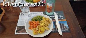 [P04] Pasticceria Abrate: pui cu garnitură de legume » foto by BristenaBrad
 - 
<span class="allrVoted glyphicon glyphicon-heart hidden" id="av1540681"></span>
<a class="m-l-10 hidden" id="sv1540681" onclick="voting_Foto_DelVot(,1540681,25210)" role="button">șterge vot <span class="glyphicon glyphicon-remove"></span></a>
<a id="v91540681" class=" c-red"  onclick="voting_Foto_SetVot(1540681)" role="button"><span class="glyphicon glyphicon-heart-empty"></span> <b>LIKE</b> = Votează poza</a> <img class="hidden"  id="f1540681W9" src="/imagini/loader.gif" border="0" /><span class="AjErrMes hidden" id="e1540681ErM"></span>