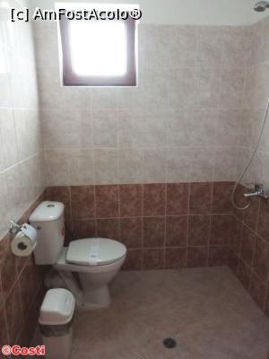 [P09] Baia camerei în care am stat » foto by Costi
 - 
<span class="allrVoted glyphicon glyphicon-heart hidden" id="av1082488"></span>
<a class="m-l-10 hidden" id="sv1082488" onclick="voting_Foto_DelVot(,1082488,25313)" role="button">șterge vot <span class="glyphicon glyphicon-remove"></span></a>
<a id="v91082488" class=" c-red"  onclick="voting_Foto_SetVot(1082488)" role="button"><span class="glyphicon glyphicon-heart-empty"></span> <b>LIKE</b> = Votează poza</a> <img class="hidden"  id="f1082488W9" src="/imagini/loader.gif" border="0" /><span class="AjErrMes hidden" id="e1082488ErM"></span>