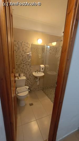 [P11] Corfu Aquamarine - prima cameră, baia. Chiuvetă de 4 *! » foto by Dragoș_MD
 - 
<span class="allrVoted glyphicon glyphicon-heart hidden" id="av1502345"></span>
<a class="m-l-10 hidden" id="sv1502345" onclick="voting_Foto_DelVot(,1502345,25367)" role="button">șterge vot <span class="glyphicon glyphicon-remove"></span></a>
<a id="v91502345" class=" c-red"  onclick="voting_Foto_SetVot(1502345)" role="button"><span class="glyphicon glyphicon-heart-empty"></span> <b>LIKE</b> = Votează poza</a> <img class="hidden"  id="f1502345W9" src="/imagini/loader.gif" border="0" /><span class="AjErrMes hidden" id="e1502345ErM"></span>