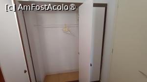 [P12] Corfu Aquamarine - prima cameră, „holul” cu ușă spre altă cameră și dulap cu igrasie » foto by Dragoș_MD
 - 
<span class="allrVoted glyphicon glyphicon-heart hidden" id="av1502346"></span>
<a class="m-l-10 hidden" id="sv1502346" onclick="voting_Foto_DelVot(,1502346,25367)" role="button">șterge vot <span class="glyphicon glyphicon-remove"></span></a>
<a id="v91502346" class=" c-red"  onclick="voting_Foto_SetVot(1502346)" role="button"><span class="glyphicon glyphicon-heart-empty"></span> <b>LIKE</b> = Votează poza</a> <img class="hidden"  id="f1502346W9" src="/imagini/loader.gif" border="0" /><span class="AjErrMes hidden" id="e1502346ErM"></span>