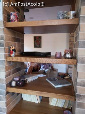 [P06] " Peretele raft" ce separa intrarea in pensiune de zona de relaxare » foto by DOINITA
 - 
<span class="allrVoted glyphicon glyphicon-heart hidden" id="av1085687"></span>
<a class="m-l-10 hidden" id="sv1085687" onclick="voting_Foto_DelVot(,1085687,25374)" role="button">șterge vot <span class="glyphicon glyphicon-remove"></span></a>
<a id="v91085687" class=" c-red"  onclick="voting_Foto_SetVot(1085687)" role="button"><span class="glyphicon glyphicon-heart-empty"></span> <b>LIKE</b> = Votează poza</a> <img class="hidden"  id="f1085687W9" src="/imagini/loader.gif" border="0" /><span class="AjErrMes hidden" id="e1085687ErM"></span>