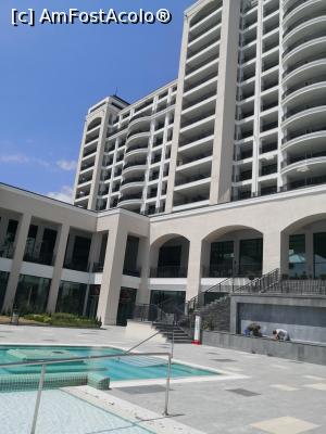 [P08] Prezentare fațada hotel » foto by animaluta25
 - 
<span class="allrVoted glyphicon glyphicon-heart hidden" id="av1173233"></span>
<a class="m-l-10 hidden" id="sv1173233" onclick="voting_Foto_DelVot(,1173233,25393)" role="button">șterge vot <span class="glyphicon glyphicon-remove"></span></a>
<a id="v91173233" class=" c-red"  onclick="voting_Foto_SetVot(1173233)" role="button"><span class="glyphicon glyphicon-heart-empty"></span> <b>LIKE</b> = Votează poza</a> <img class="hidden"  id="f1173233W9" src="/imagini/loader.gif" border="0" /><span class="AjErrMes hidden" id="e1173233ErM"></span>