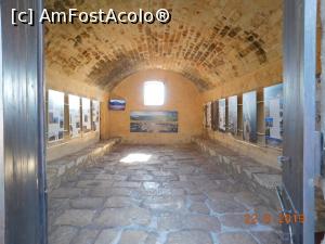 [P16] Expoziţia dinăuntrul principalei clădiri de la Aptera » foto by irinad
 - 
<span class="allrVoted glyphicon glyphicon-heart hidden" id="av1154634"></span>
<a class="m-l-10 hidden" id="sv1154634" onclick="voting_Foto_DelVot(,1154634,25424)" role="button">șterge vot <span class="glyphicon glyphicon-remove"></span></a>
<a id="v91154634" class=" c-red"  onclick="voting_Foto_SetVot(1154634)" role="button"><span class="glyphicon glyphicon-heart-empty"></span> <b>LIKE</b> = Votează poza</a> <img class="hidden"  id="f1154634W9" src="/imagini/loader.gif" border="0" /><span class="AjErrMes hidden" id="e1154634ErM"></span>